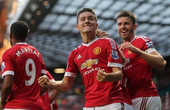 随着赛季接 随着赛季接